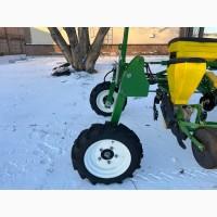 Пневматична сівалка точного висіву VPS-8. Соняшник/кукурудза/соя. Виробник