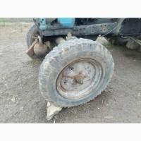 Трактор МТЗ-80 з навісним обладнанням