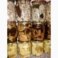 Продам грибы маринованные в банках