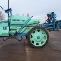 Прицепной опрыскиватель berthoud Major 32