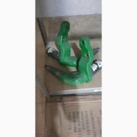Кулак поворотний AH173845 John Deere
