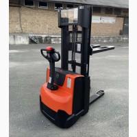 Поводковий штабелер BT SWE120 2015 року 231 мг 2900мм підйом