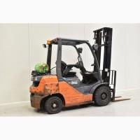 Вилочный погрузчик Toyota 02-8FGF25. Газовый погрузчик