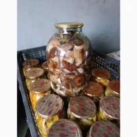 Продам мариновані гриби