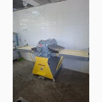 Тісторозкаточна машина FlamicSF600V Італія 2018р. в хорошому стані