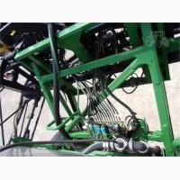 Самоходный опрыскиватель John Deere 4830