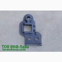 Кронштейн ПТУ 331 з квадратним отвором, литий за випалюваною моделлю