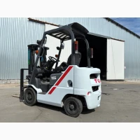 Автонавантажувач TCM (Nissan), з трисекційною щоглою. Модель: FGE15T15