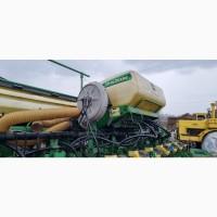 Сівалка просапна John Deere 2126 8-ми рядкова пневматична