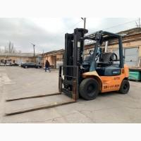 Автонавантажувач вилковий Toyota, вагонник, з бічним зміщенням