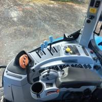 Трактор колісний New Holland T7060