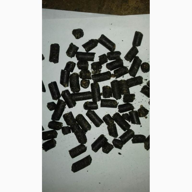 Продам пеллеты оптом из лузги подсолнуха, упаковка биг-беги 1000 кг. По 2 форме