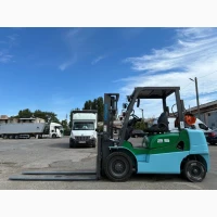 Газобензиновий навантажувач Sumitomo, з позиціонером вил. Модель: 11FT25PAXIII21S