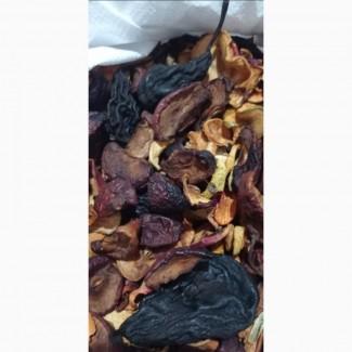 Підприємство реалізує сухофрукти (компотна суміш)