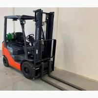 Навантажувач вилковий газовий 1500 кг Toyota 02-8FGF15 мале напрацювання 70мг стан нового