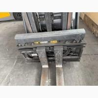 Linde H18T-01 Triplexmast Zinkenverstellgerät