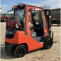 Вилочный погрузчик Toyota 028FGF20
