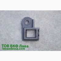 Кронштейн на плуг ПЛН 01.317 правий литий по випалюваній моделі, квадратний отвір