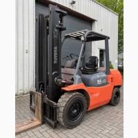 Дизельний навантажувач 4т. Toyota 02-7FD35 2001 року
