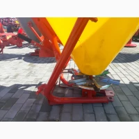 Розсіючав міндобрив на 500 кг фірми Jar-Met Польща