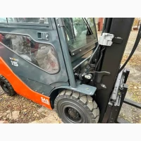 Навантажувач вилковий 1.5т. Toyota 06-8FG15F КАБІНА 1300 мотогодин