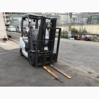 Газ-бензиновый вилочный автопогрузчик Nissan с side shif