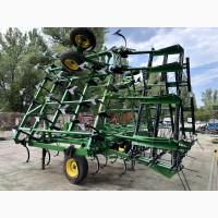 Культиватор John Deere 980 шириною 11 метрів