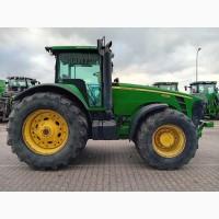 Вживаний сільськогосподарський трактор John Deere 8330