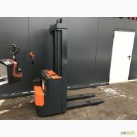 Штабелер электрический JUNGHEINRICH MIC WP 10