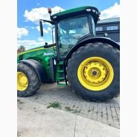 Колісний трактор John Deere 8370R