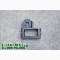Кронштейн на плуг ПЛН 01.316 лівий литий по випалюваній моделі, прямокутний отвір