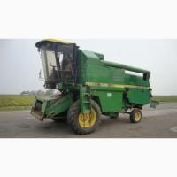 Комбайн John Deere 1055