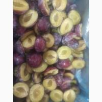 Продам сливу заморожену половинка