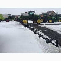 Самохідний оприскувач John Deere 4730
