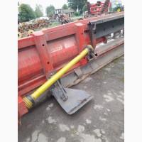 Продам кукурудзяну жатку olimac drago