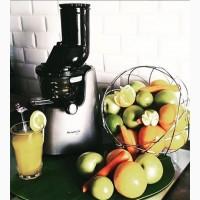Шнековая соковыжималка Kuvings B7200. Живые соки