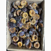 Продам заморожені сливи (половинки)