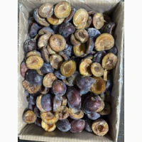 Продам заморожені сливи (половинки)