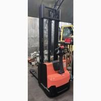 Електроштабелер BT SWE120L 1.2т., ПЕРЕДПІДЙОМ 3700 мм підйом