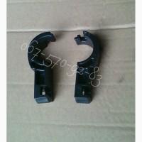 H175727 Держатель граблины мотовила, к-т 2 половинки Джон Дир