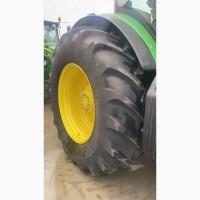 John Deere 8335R Трактор