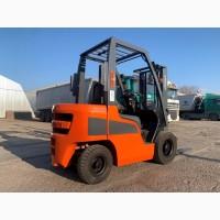Вилочний автонавантажувач Nissan, з напрацюванням 8748 м/год. Модель: NP1F2A20J
