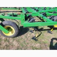 Культиватор John Deere 2210