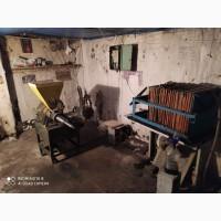 Продам маленьку Олійню масло прес
