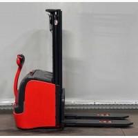 Поводковий штабелер Linde L14 1.4т., 1990 мм габарит 2924 мм підйом