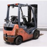 Вилочный погрузчик бу 1.8т. Toyota 32-8FG18 2016 года под захват газ/бензин