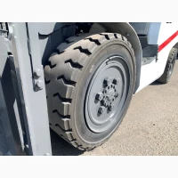 Вилочний автонавантажувач TCM (Nissan), із напрацюванням 1903 мотогодин. Модель: FGE30T4