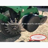 Из США сеялка пропашная пневматическая John Deere 1750 количество рядов (секций) - 8