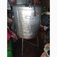 Продам медогонку 4х рамочну