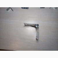 Кутник універсальний оцинкований з ребром жорсткості 145×145×95 (2, 5 мм)